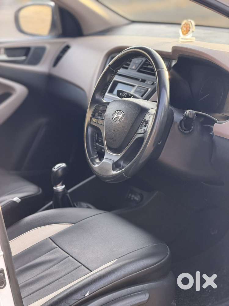 Hyundai I20 Sportz Plus, 2015, Petrol