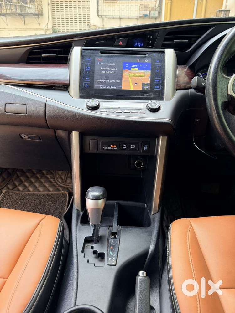 Toyota Innova Crysta