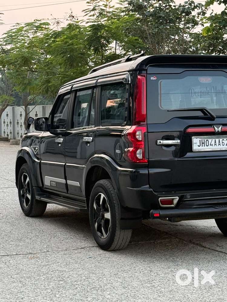 Mahindra Scorpio Classic 2.2 S 11 Mt 7 Str, 2023, Diesel