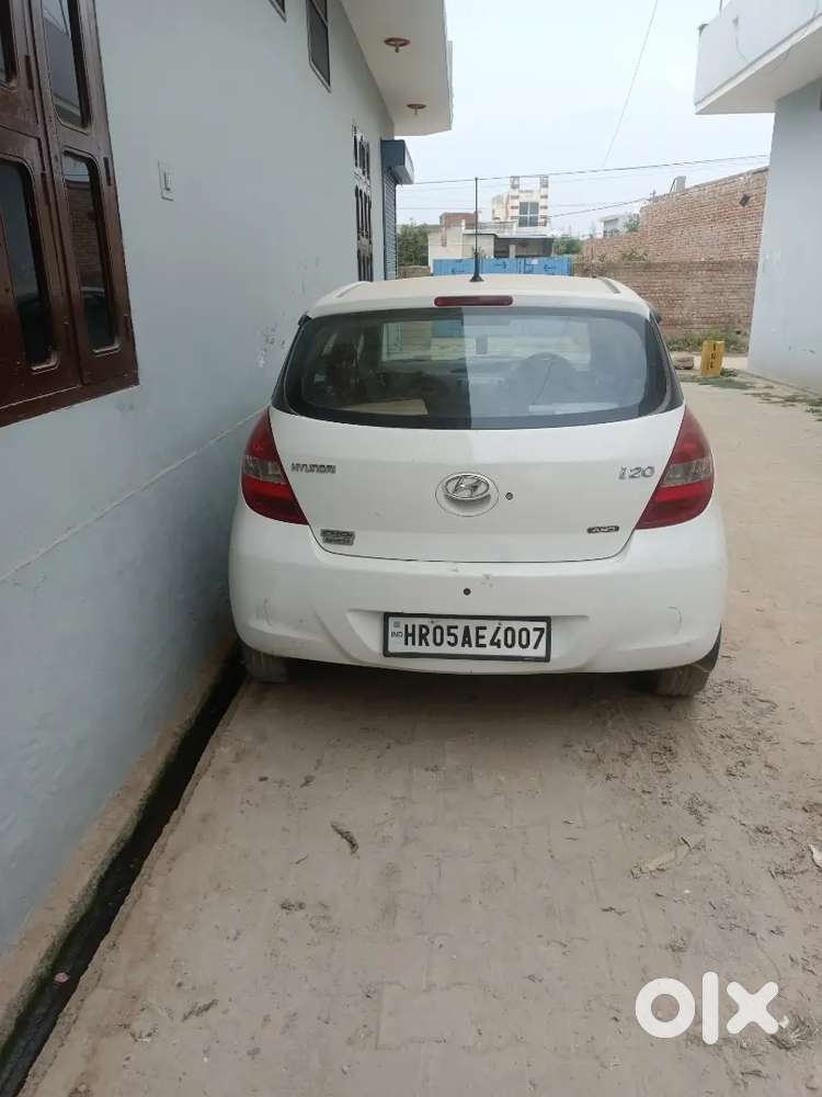 Hyundai I20 2011 Diesel 122000 Km Driven