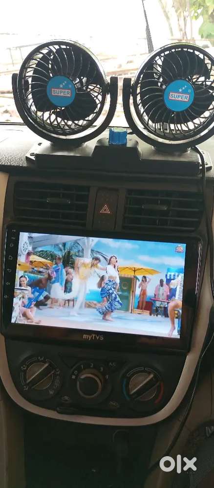 Power Streeing Power Windows Reverse Camera Audio Vidio New Battery