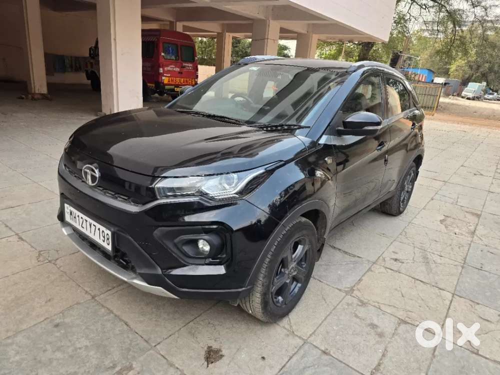 Tata Nexon 1.2 Revotron Xza Plus Hs Dark Edition, 2022, Petrol