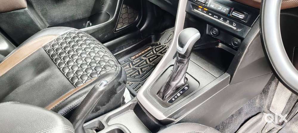 Maruti Suzuki Brezza 1.5 Zxi At Smart Hybrid Dual Tone, 2024, Petrol