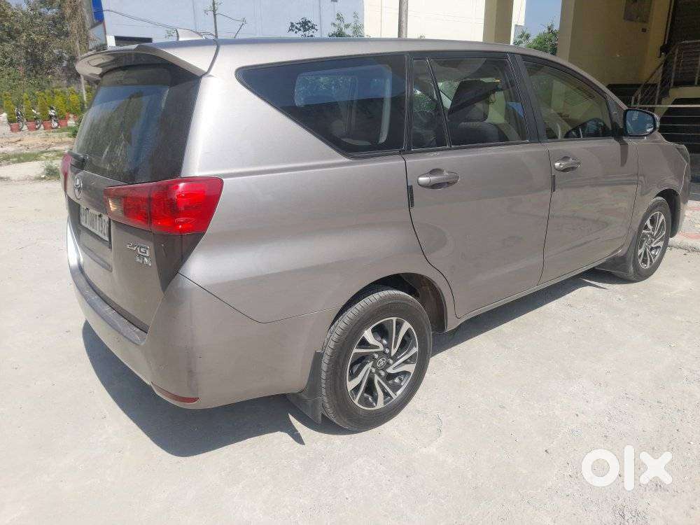 Toyota Innova Crysta 2.7 Gx Limited Edition At 7 Str, 2022, Petrol