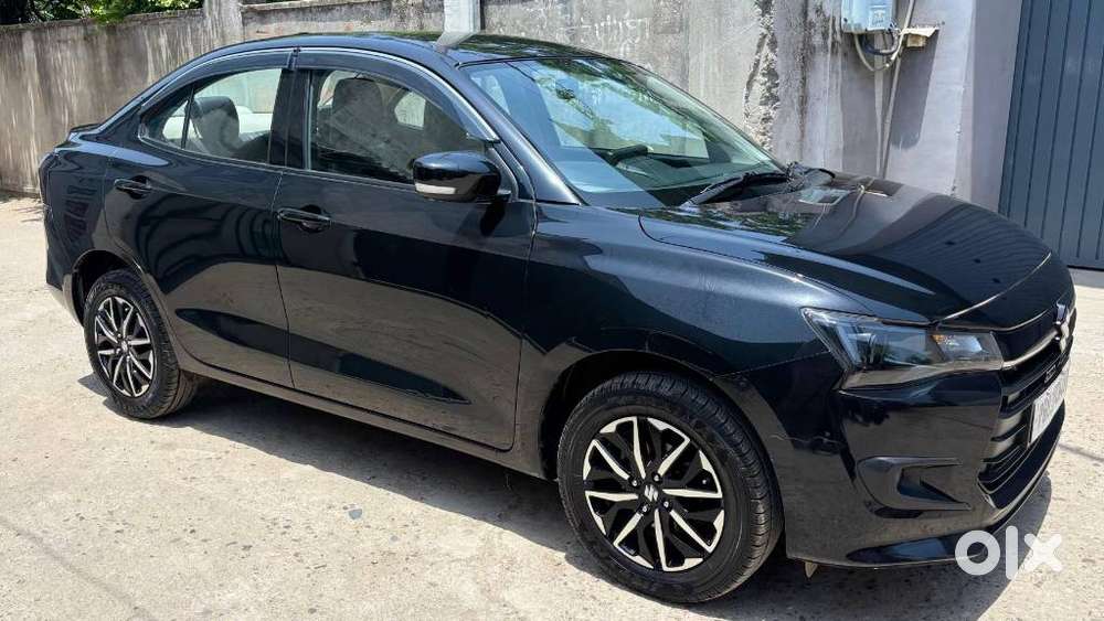 Maruti Suzuki Dzire, 2025, Petrol