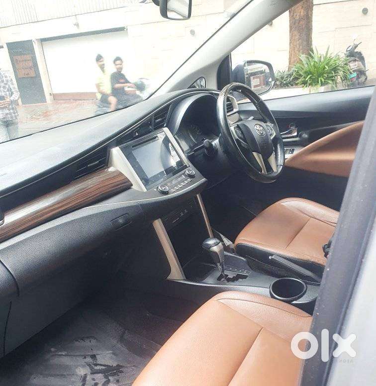 Toyota Innova Crysta 2.8z Automatic, 2017, Diesel