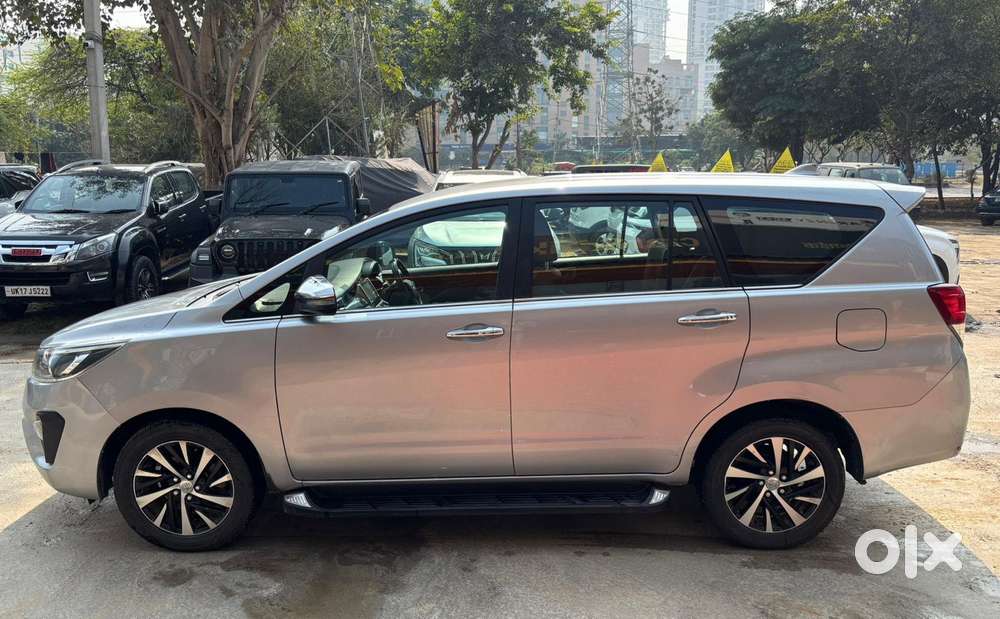 Toyota Innova Crysta 2.8 Zx At, 2022, Diesel