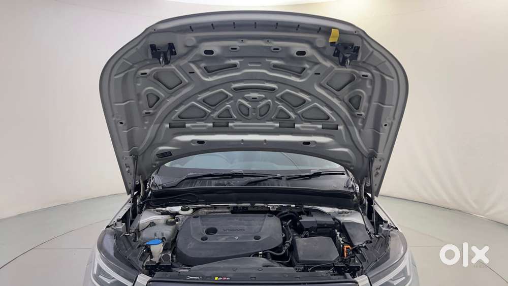 Volvo Xc40 B4 Ultimate, 2023, Petrol
