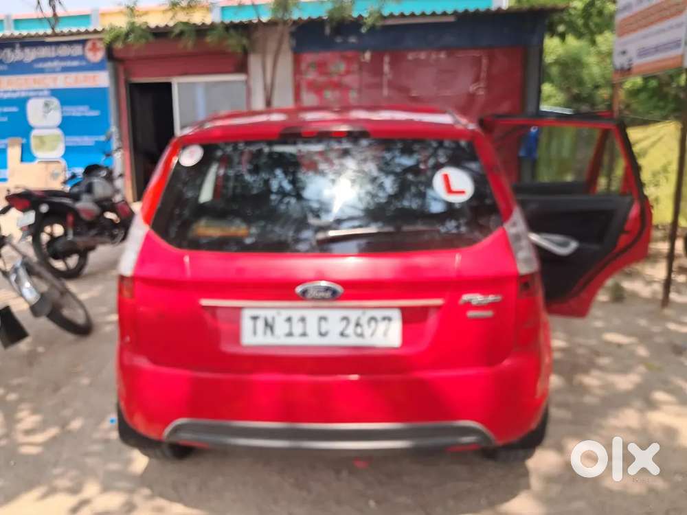 Ford Figo 2013 Diesel 64000 Km Driven