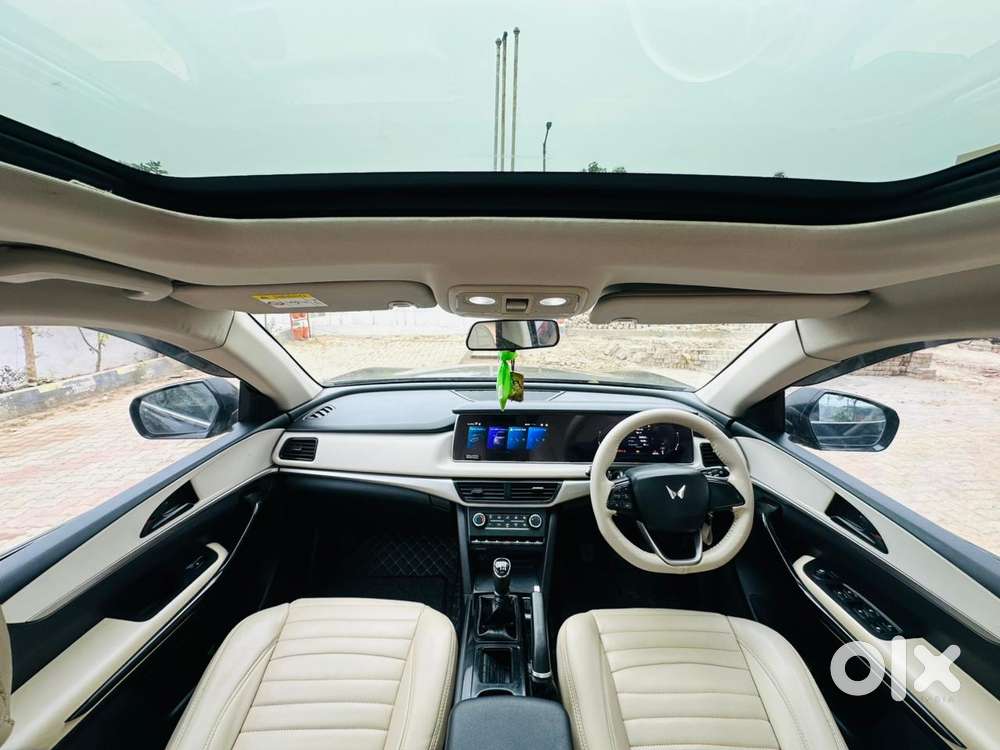 Mahindra Xuv700 2.2 Ax 5 Diesel Mt 7 Str, 2022, Diesel