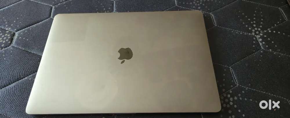 MacBook Pro i7