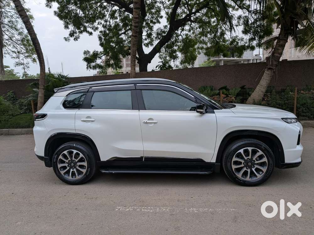 Maruti Suzuki Grand Vitara 1.5 Alpha Smart Hybrid Dual Tone, 2024, P..