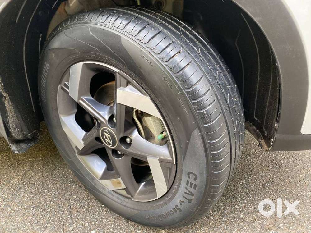 Hyundai Venue 1.0 Sx (o) Turbo Dct, 2022, Petrol