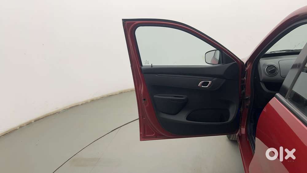 Renault Kwid 2019-ongoing 1.0 Rxt (o), 2019, Petrol