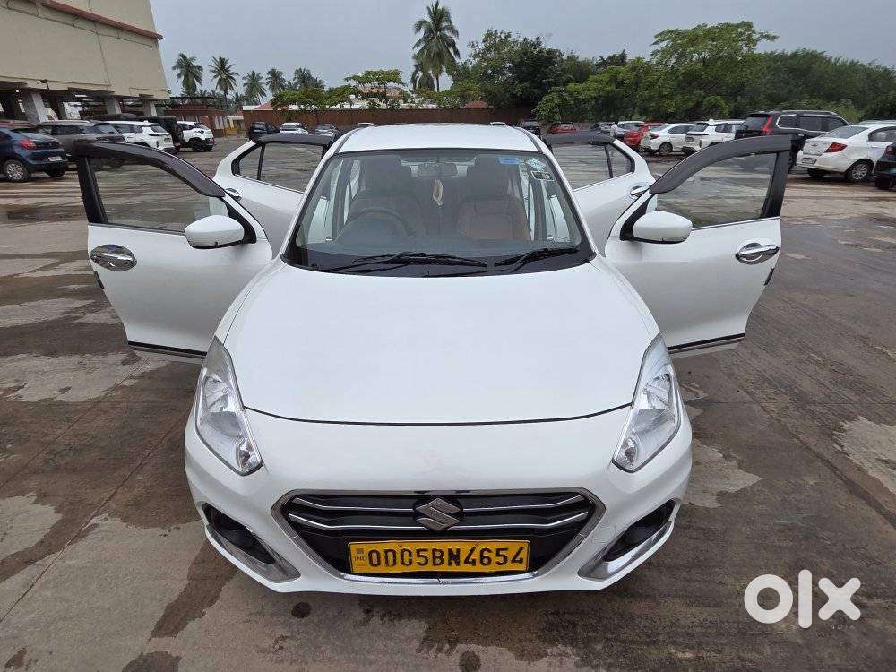 Maruti Suzuki Dzire 1.2 Vxi Cng, 2023, Cng & Hybrids