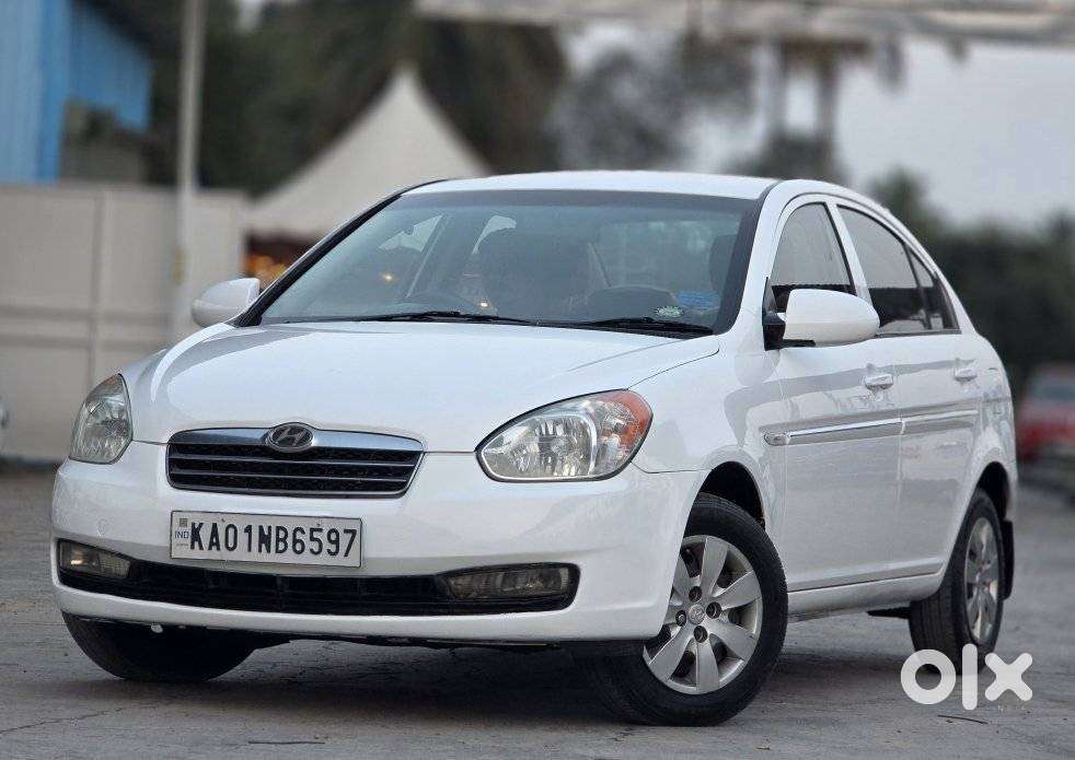 Hyundai Verna, 2010, Petrol