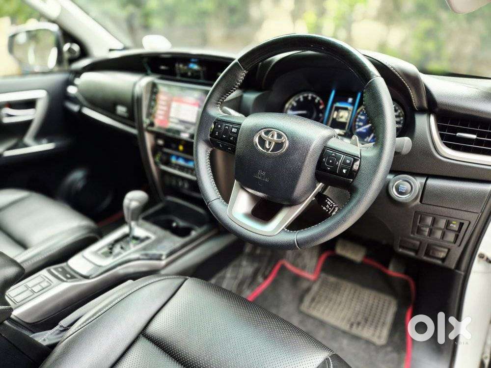 Toyota Fortuner 4x2 At 2.7 Petrol, 2024, Petrol