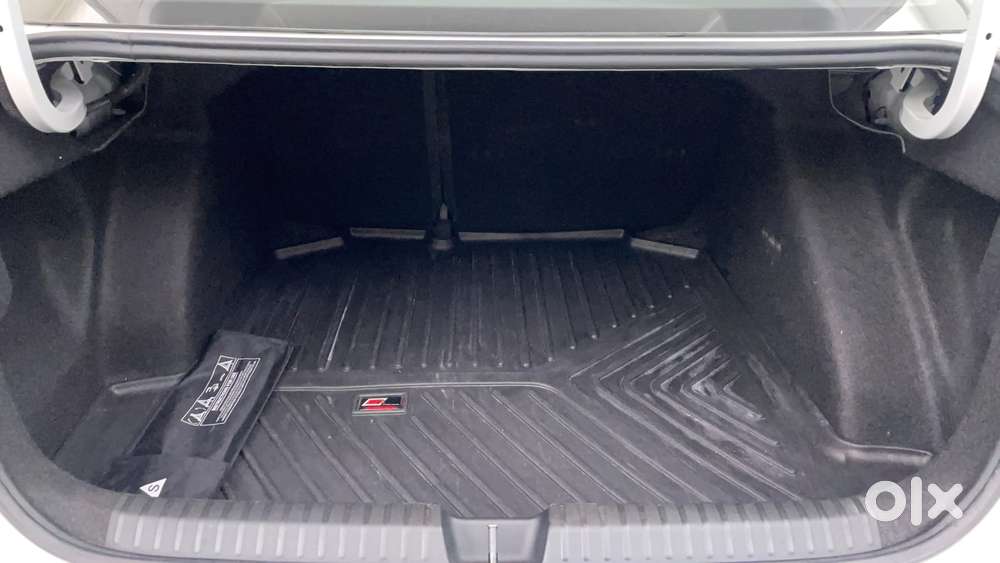 Skoda Slavia Style 1.5l Tsi Dsg, 2024, Petrol