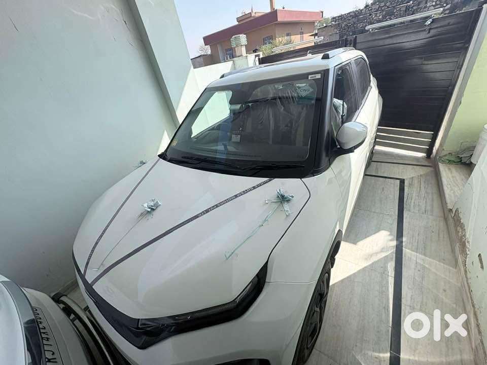 Tata Punch Icng 2025 Model Feature Sunroof Automatic Wiper