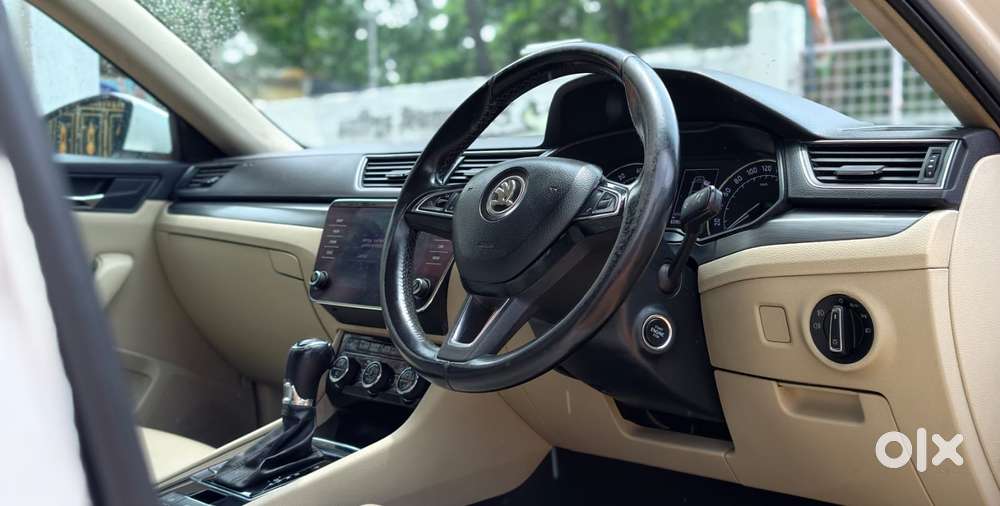 Skoda Superb Style 1.8, 2018, Petrol