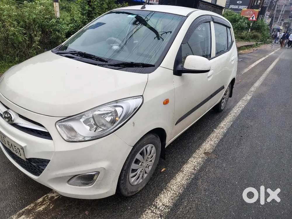 Hyundai I10 Sportz Petrol 2014-excellent Condition