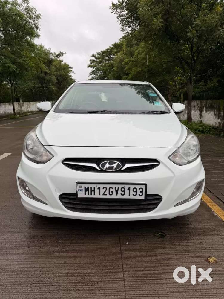 Hyundai Verna Fluidic 1.6 Vtvt Sx, 2011, Petrol