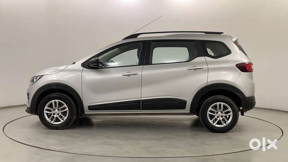 Renault Triber Rxt Easy-r Amt, 2022, Petrol