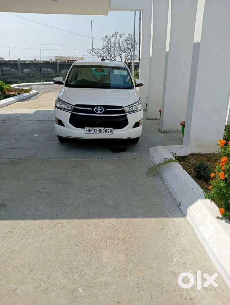 Toyota Innova Crysta 2016 Diesel 217000 Km Driven