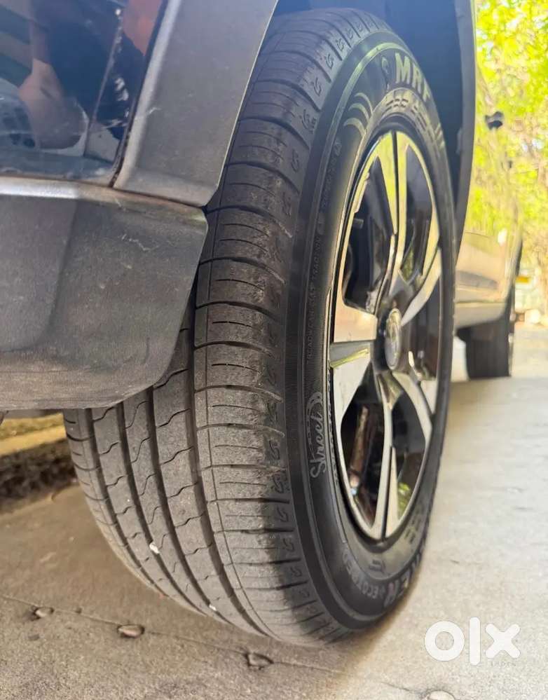 Tata Nexon Ev Xz+ Lux With Sunroof