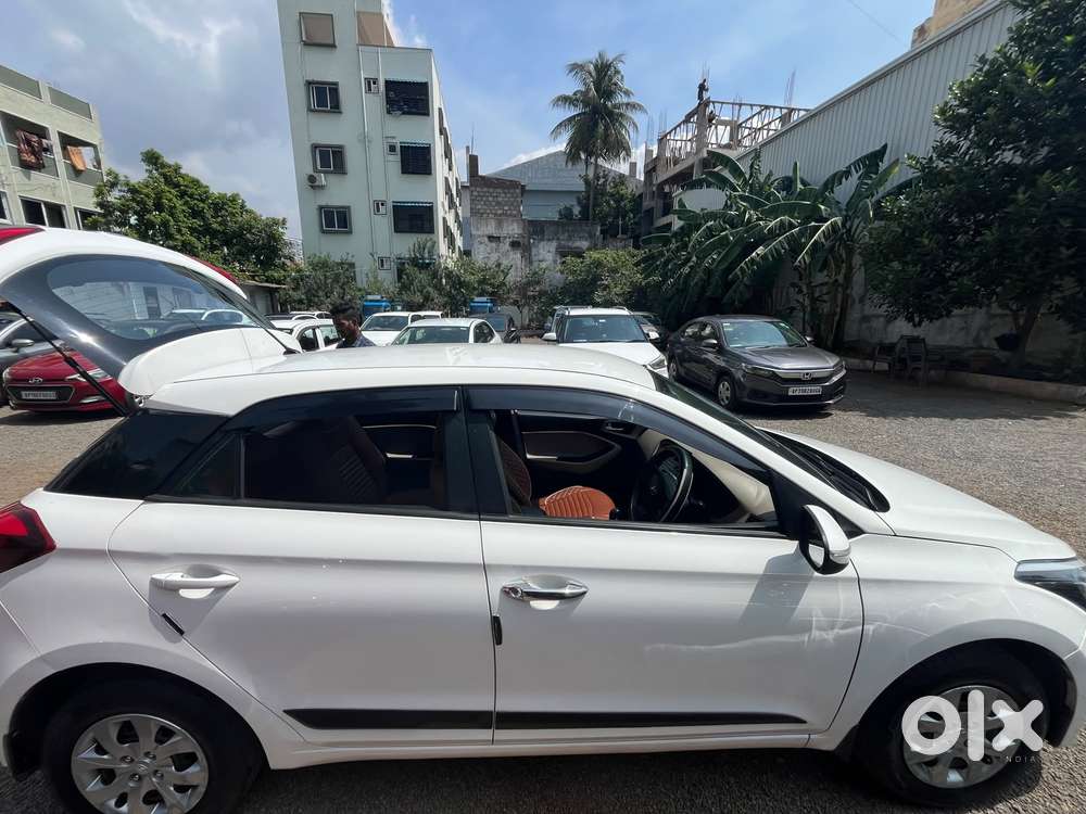 Hyundai I20 1.2 Sportz Option, 2016, Petrol