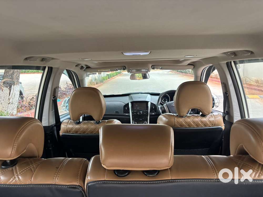 Mahindra Xuv500 Showroom Track