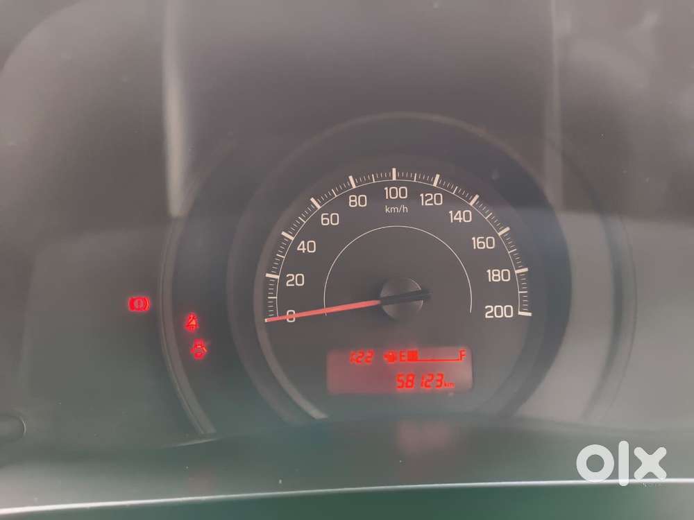 Maruti Suzuki Swift Lxi Optional-o, 2018, Petrol