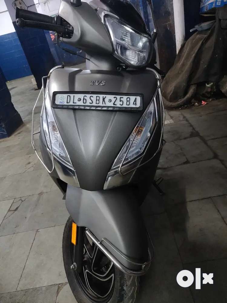 Second hand scooty discount in karol bagh