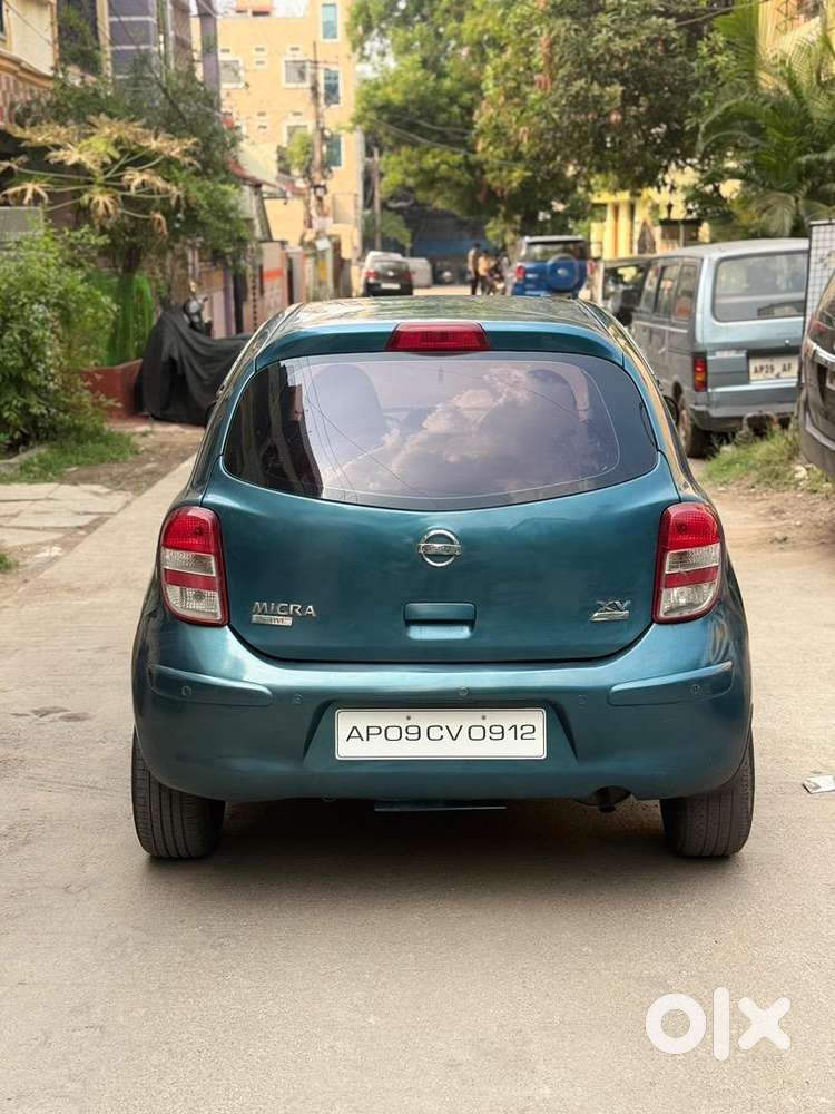 Nissan Car Manual 2014