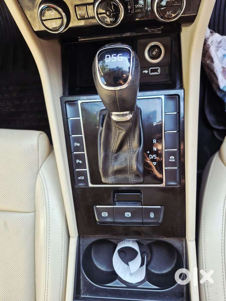 Skoda Superb 2.0 L&k Tsi At, 2018, Petrol