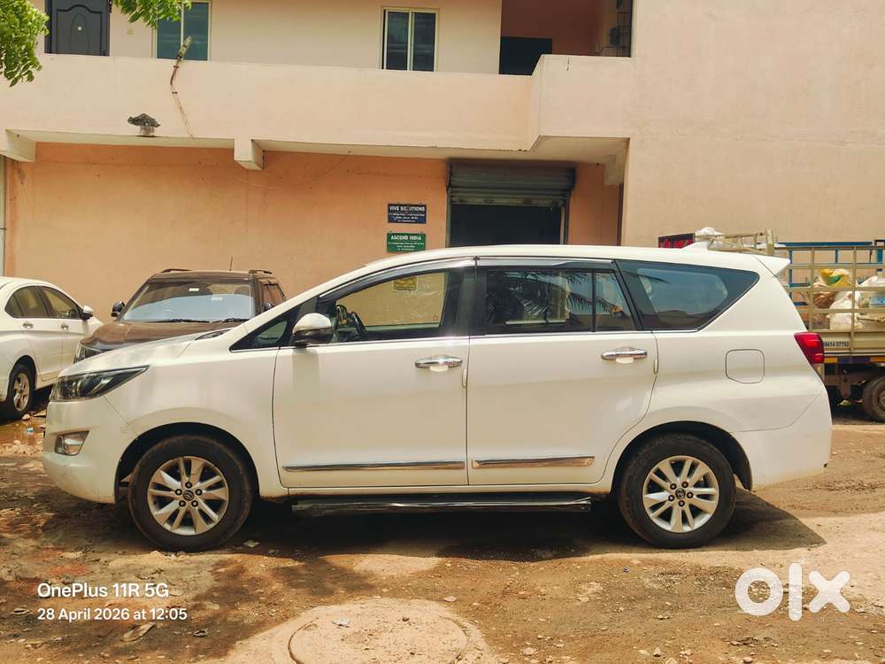 Toyota Innova Crysta 2.4 V 7 Str, 2018, Diesel