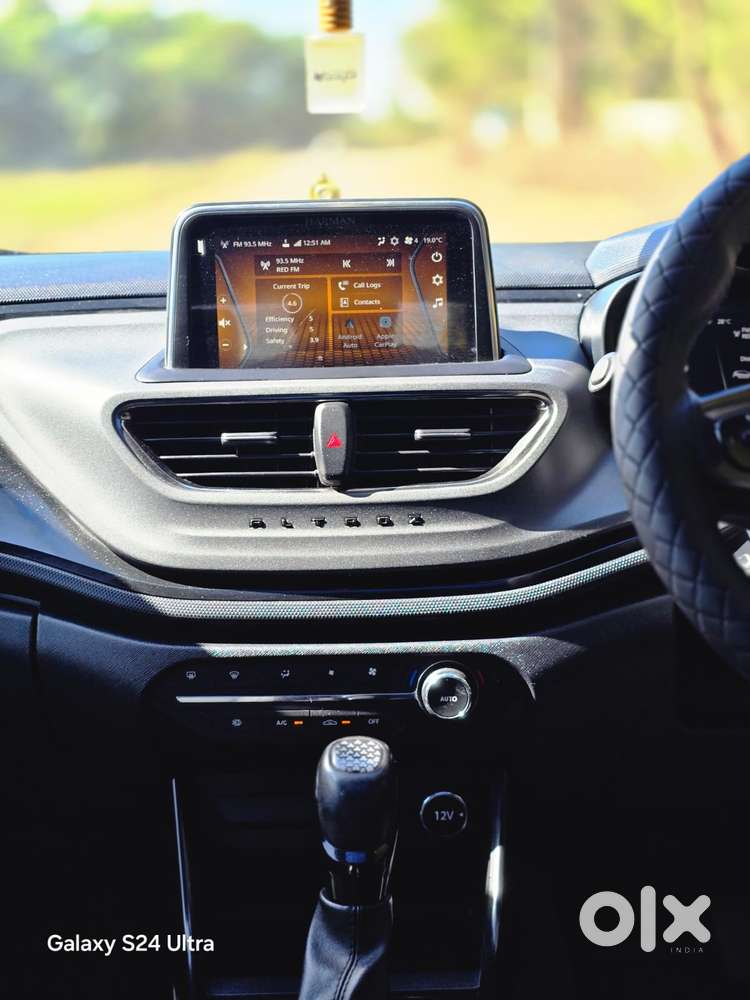 Tata Altroz 1.2 Xza Plus Dark Edition Dct, 2023, Petrol