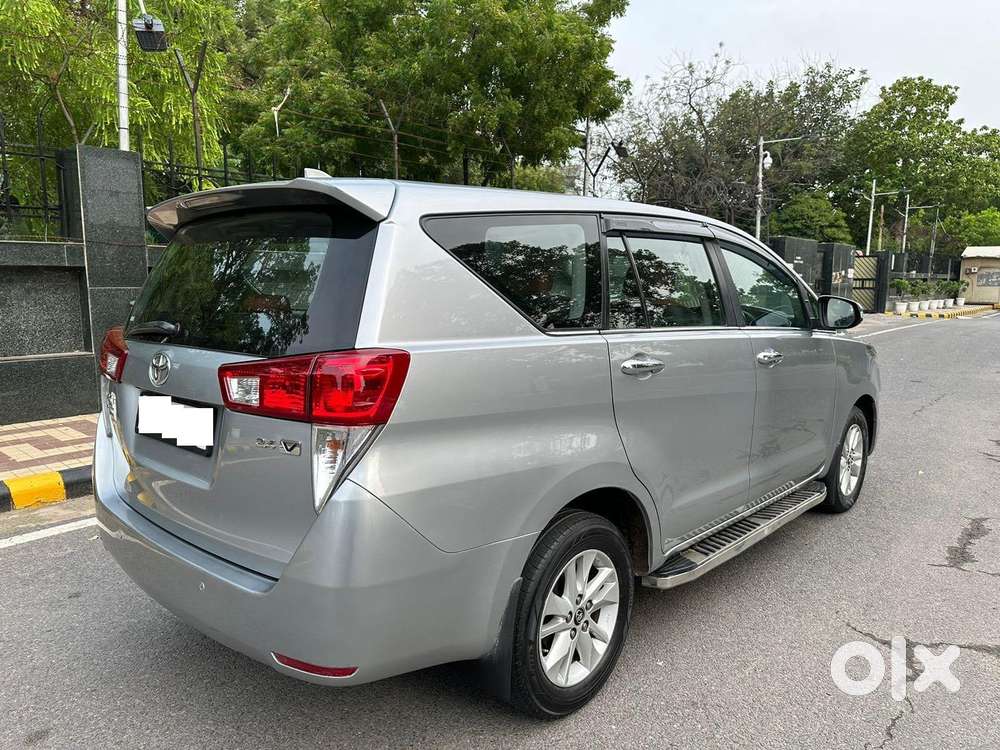 Toyota Innova Crysta