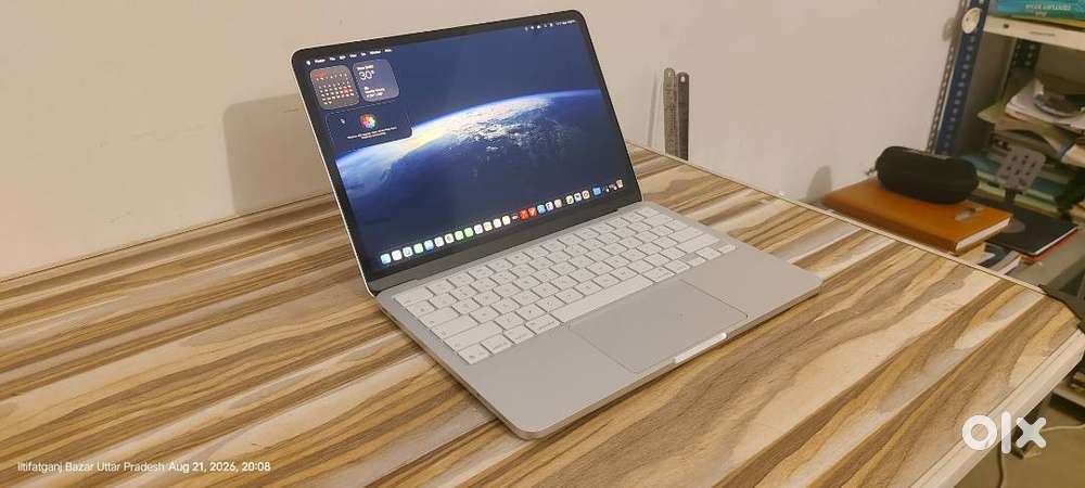 Apple macbook neo 8 226
