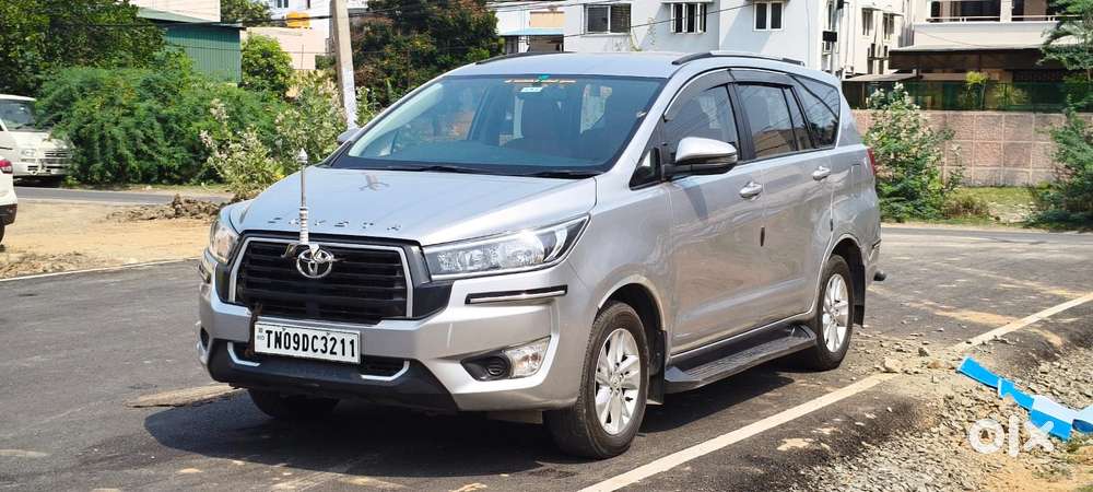 Toyota Innova Crysta 2.4 Gx Mt, 2023, Diesel