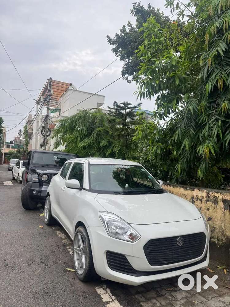 Maruti Suzuki Swift 2018 Petrol 64000 Km Driven