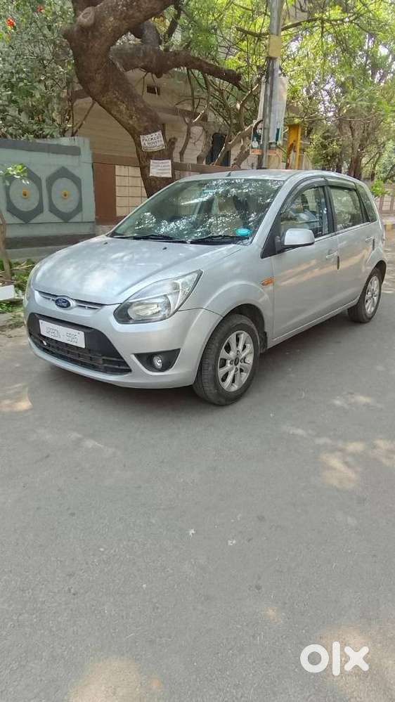 Ford Figo 2012-2015 Petrol Titanium, 2012, Petrol