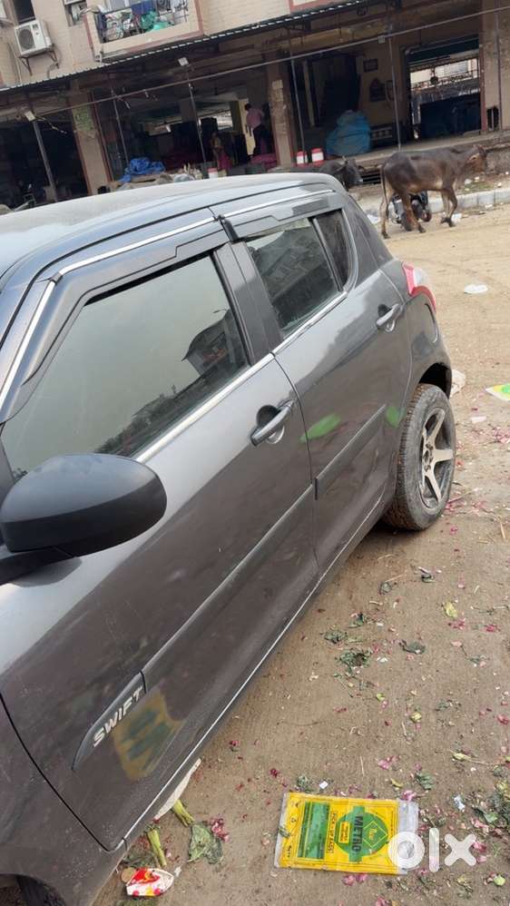Maruti Swift Vxi 2017