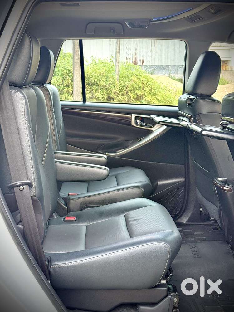 Toyota Innova Crysta 2.4 Z 7 Str, 2025, Diesel