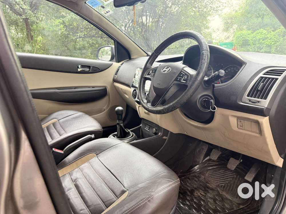 Hyundai I20 Sportz 1.2 Bs-iv, 2013, Petrol