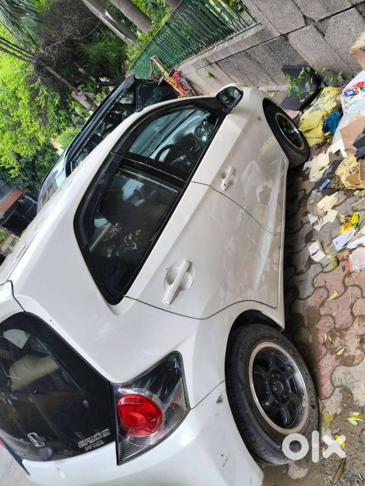 Honda Brio Ex Mt, 2013, Petrol
