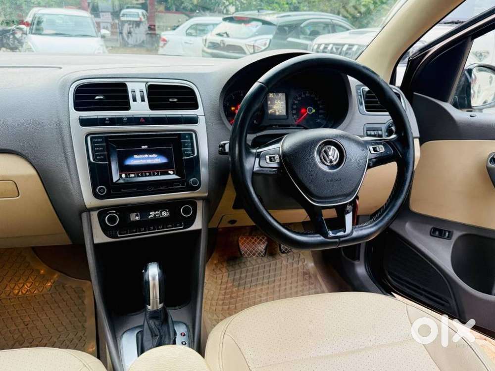 Volkswagen Vento 1.2 Highline Plus At 16 Alloy, 2016, Petrol