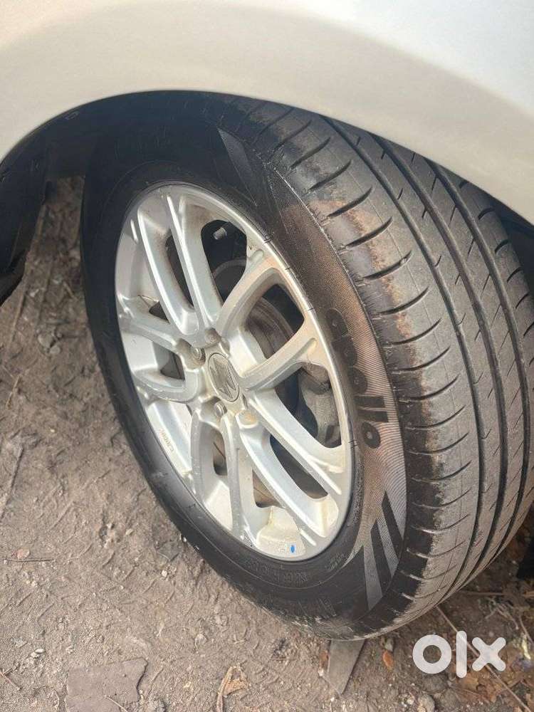 Maruti Suzuki Swift Zxi, 2019, Petrol