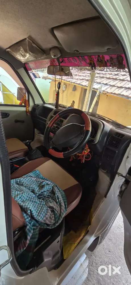 Maruti Suzuki Eeco 2017 Petrol 72000 Km Driven