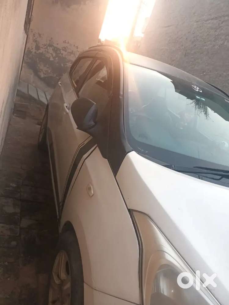 Hyundai Grand I10 2015 Petrol 99000 Km Driven